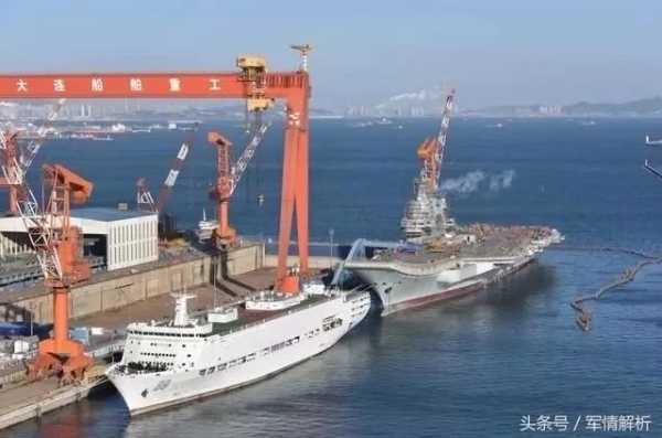 001A型航空母艦是中國首艘自主建造的新型航母