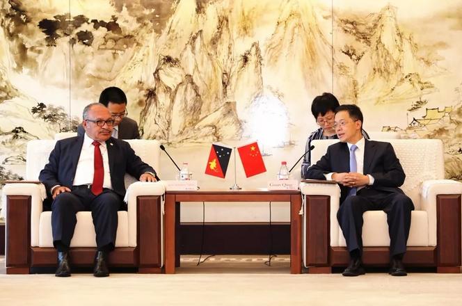 巴布亞新幾內(nèi)亞總理奧尼爾訪問中國(guó)建筑