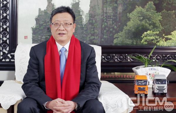 樓建平：向重卡行業(yè)銷量增長(zhǎng)連續(xù)兩年冠沖刺