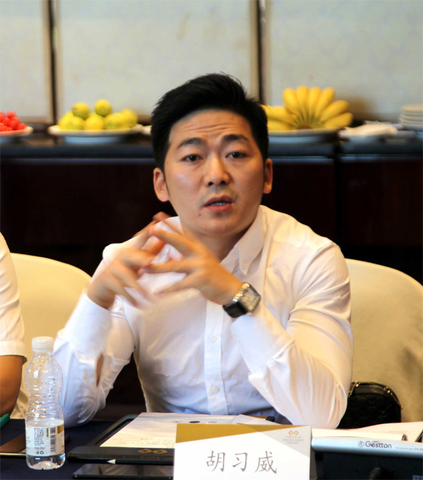 湖南山建工程機械有限公司銷售總監(jiān)胡習威分享了公司的銷售管理制度、營銷政策及激勵方案以及在市場與營銷拓展過程中存在的若干困惑問題。