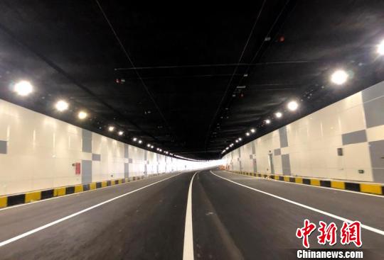 中國首條湖底隧道與管廊合建工程全線通車