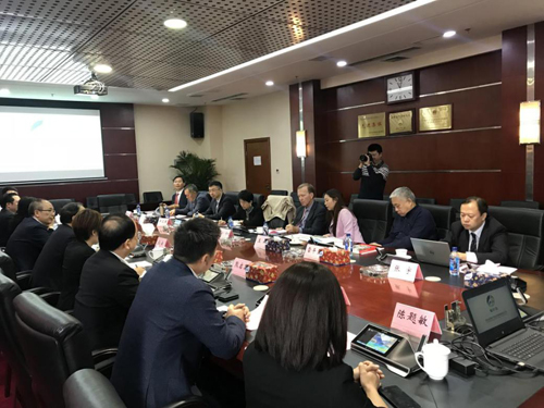 四川省鐵投集團(tuán)與亞美咨詢公司舉行工作座談
