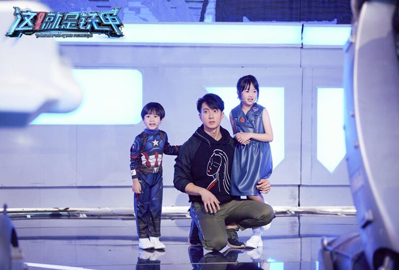  《這就是鐵甲》錄制殺青 neinei 、Max探班吳尊