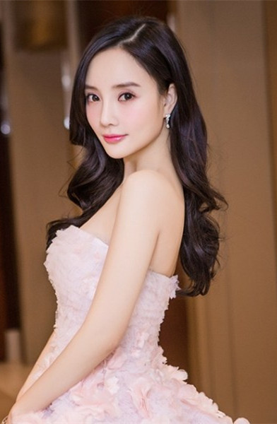 李小璐名譽(yù)權(quán)糾紛案一審勝訴 被告需賠償10萬(wàn)元