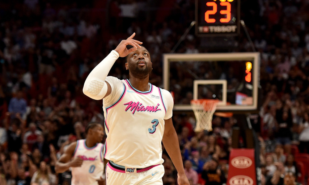 韋德常規(guī)賽助攻數(shù)追平特里，排名NBA歷史第49位