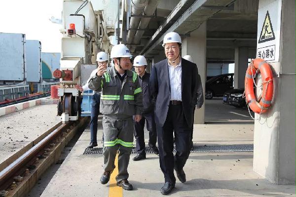 浙江省海港集團(tuán)總經(jīng)理蔡申康率隊(duì)赴嘉興港務(wù)開展安全檢查