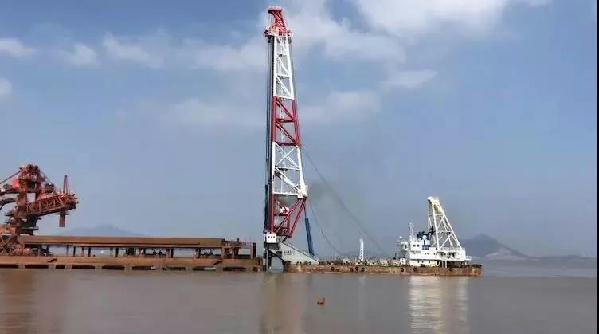 浙江：寧波舟山港中宅二期打下首根“定海神針”