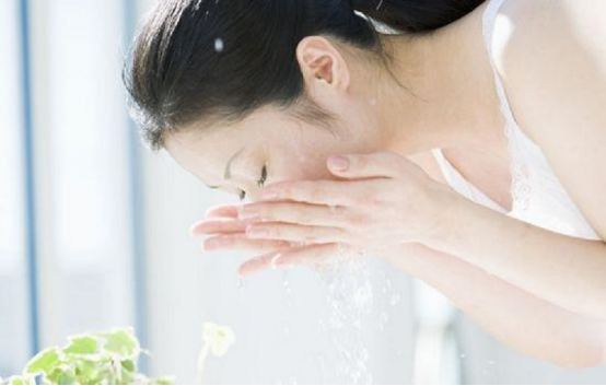 UGS優(yōu)肌詩專業(yè)護(hù)膚，隨時(shí)享受美容院護(hù)膚SPA