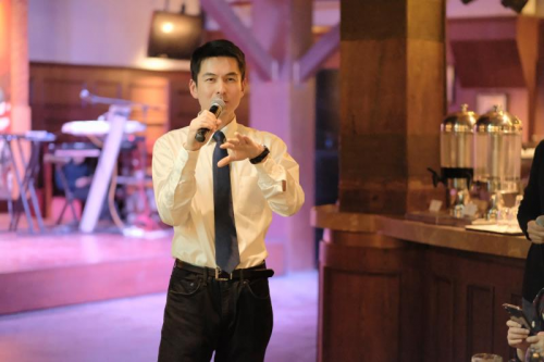 顏雷導演