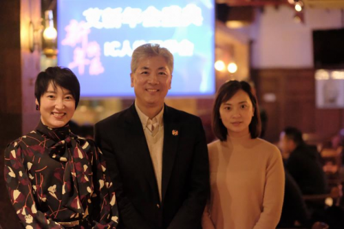 艾新教育學院院長謝志峰博士
