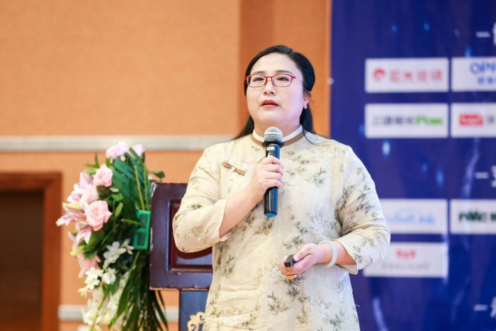 大月亮總經(jīng)理陳明珍