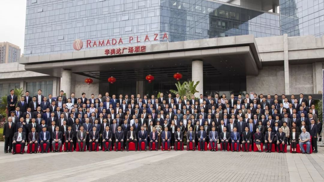 2019年柳工國內(nèi)經(jīng)銷商商務大會成功舉行