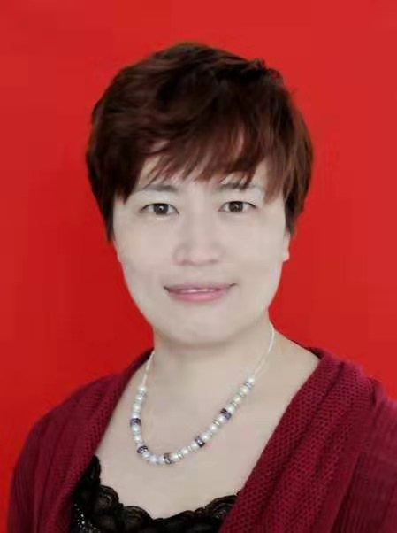 湘潭市教育局黨委委員、副局長曾玲芝