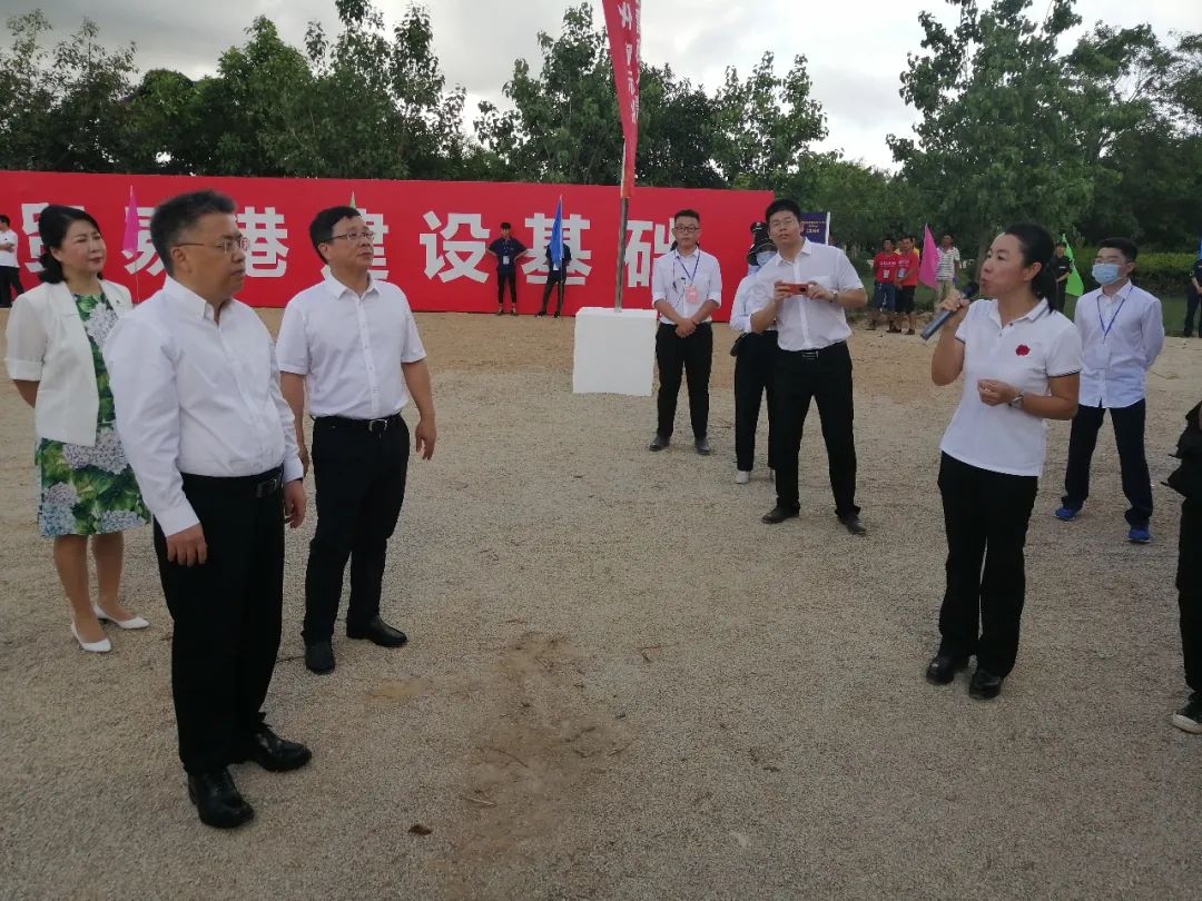 海南省委常委、三亞市委書記童道馳聽取項(xiàng)目情況匯報(bào)